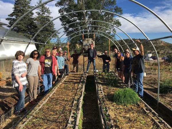 Group picture of people at the farm.